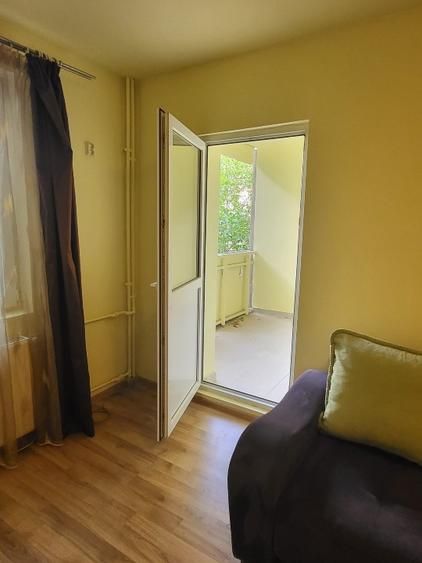 Apartament 4 camere de vanzare Gorjului - Poză 2