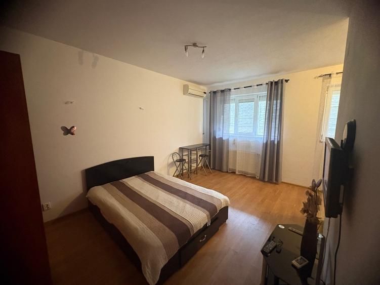 Garsonieră modernă de închiriat Apărătorii Patriei - Poză 1