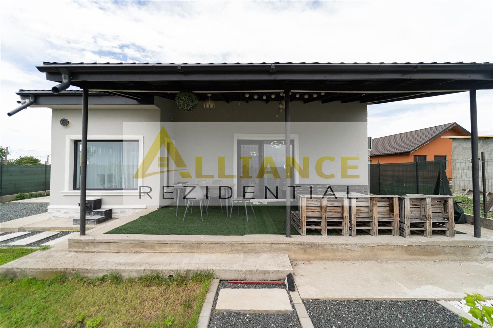 Vila individuala de vanzare 190 mp utili teren 755 mp mobilata - Poză 4