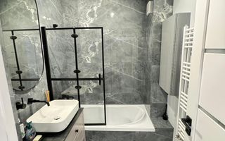 Ap 3 camere, renovat PREMIUM, 2 terase + 2 locuri de parcare- Podu Ros - Poză 16