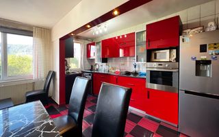 Apartament 3 camere | 65 mp | 1.170 de euro / mp | George Cosbuc. - Poză 3