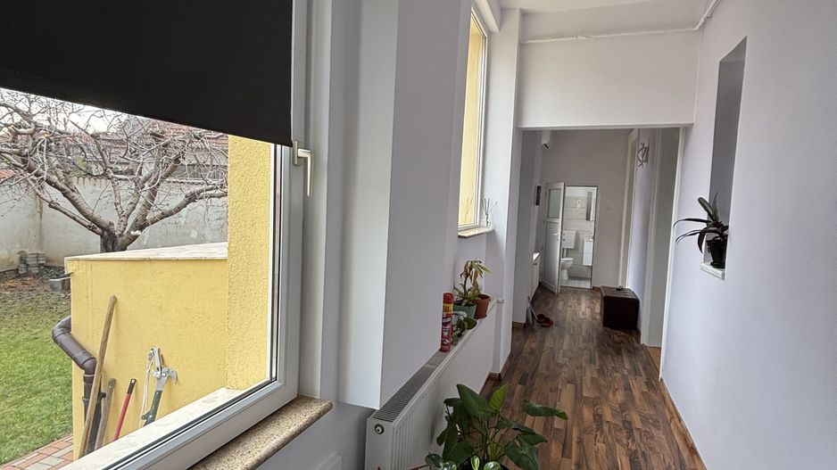 Vilă de închiriat zona Parvan - Poză 34