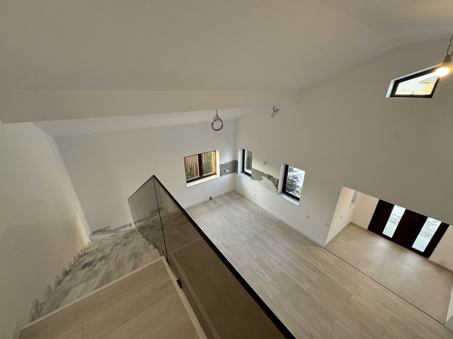 Casă individuală modernă de vânzare în Cristian | Finalizată 2023 - Poză 10