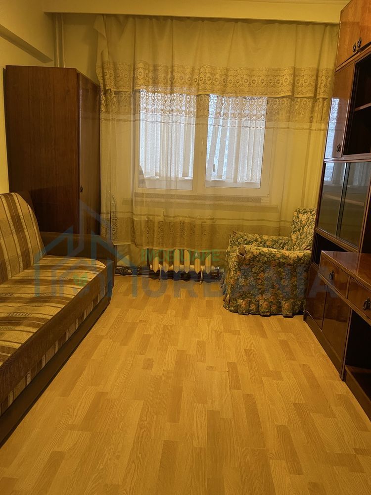 # inchiriez ap 4 camere Selgros Nicolina Iasi - Poză 6