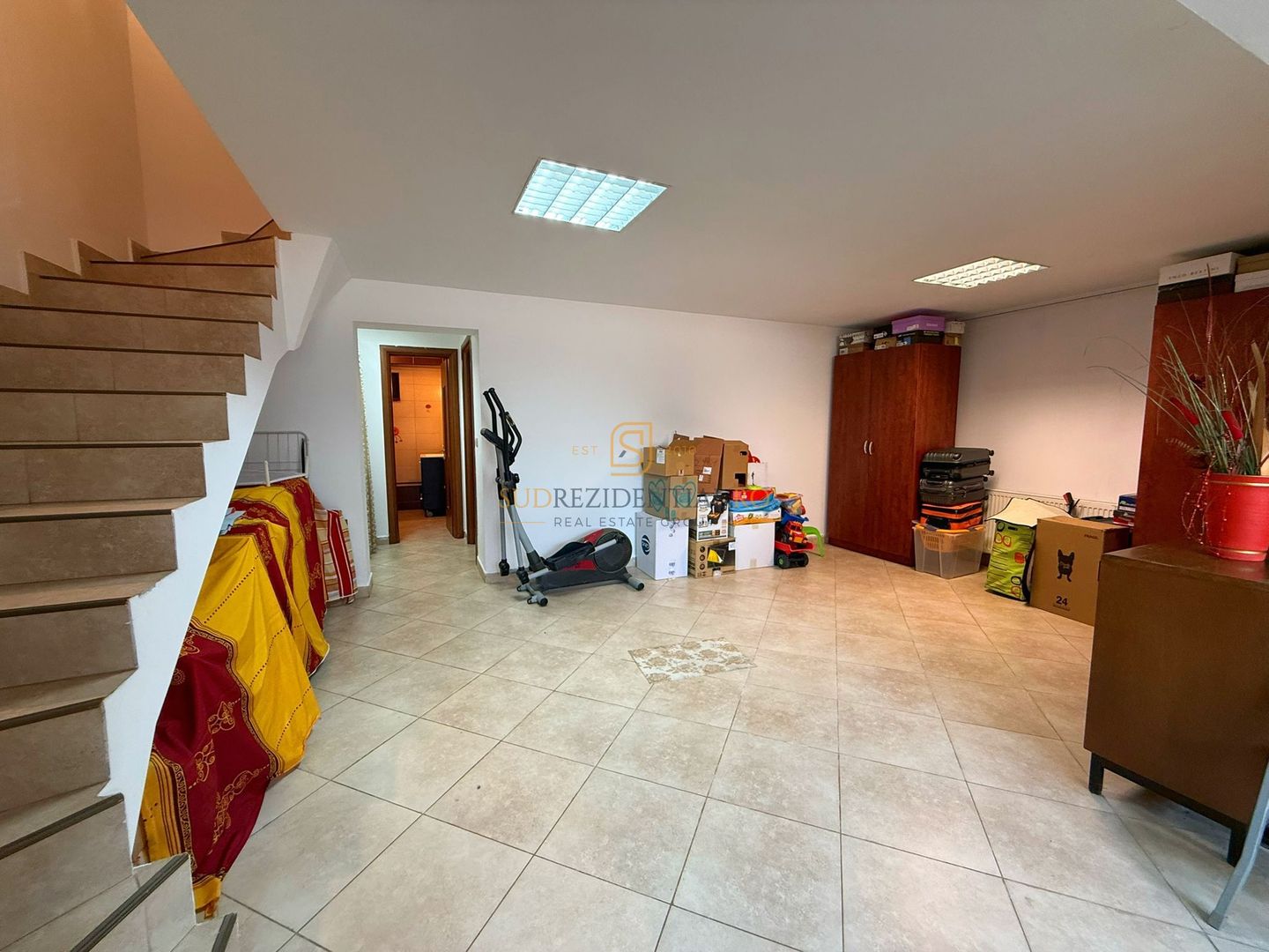 Vila deosebita / 6 camere / Soseaua Oltenitei / Teren 213 mp - Poză 22