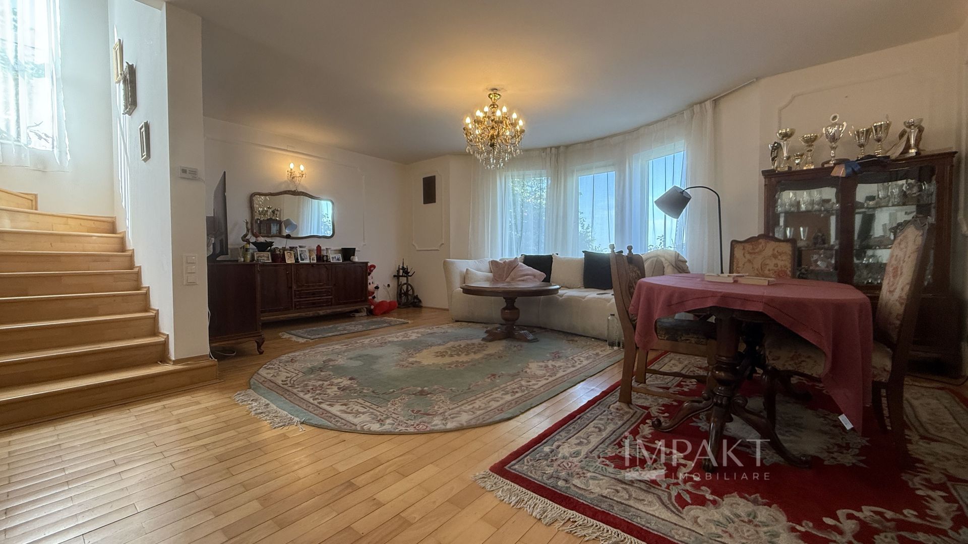 Casa insiruita D+P+E+P langa Grand Hotel Italia - Poză 1