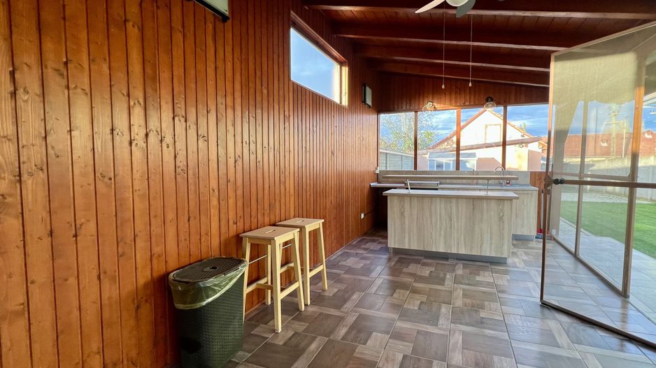 CASA CU TEREN GENEROS - Poză 16