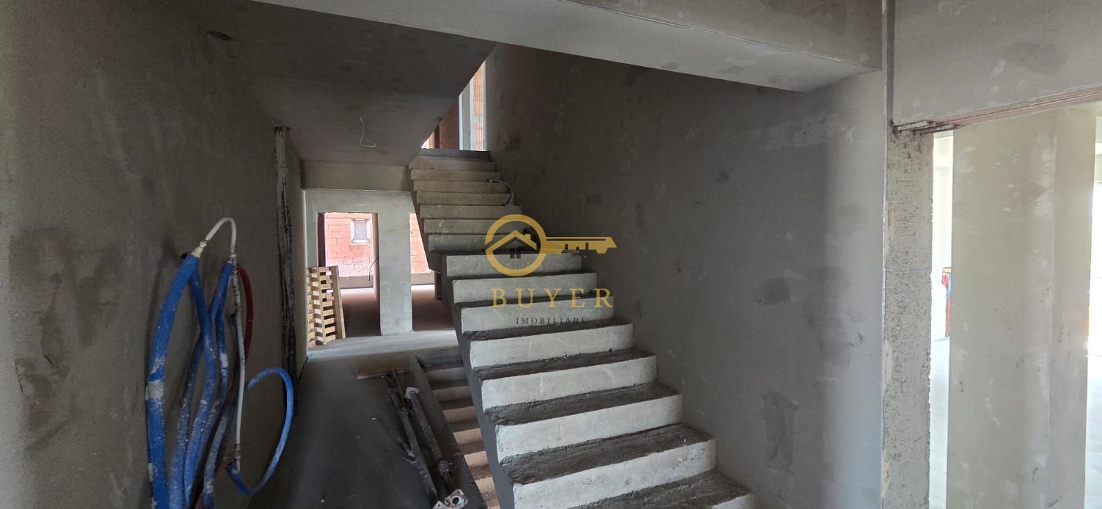 Penthouse cu 3 camere si terasa 47.60mp- Selimbar, panorama spre munti - Poză 10