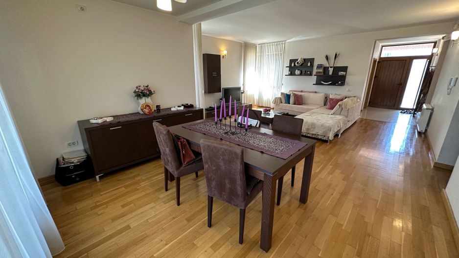 Casa individuala cu garaj  în spate la IKEA - Poză 5