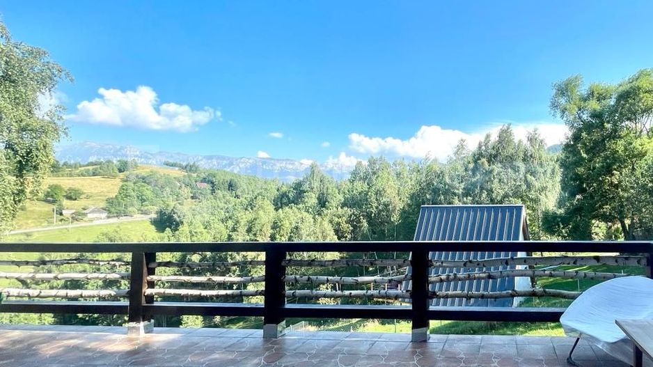 INVESTITIE Vila moderna + vila la rosu, teren 1480 padure - Poză 18