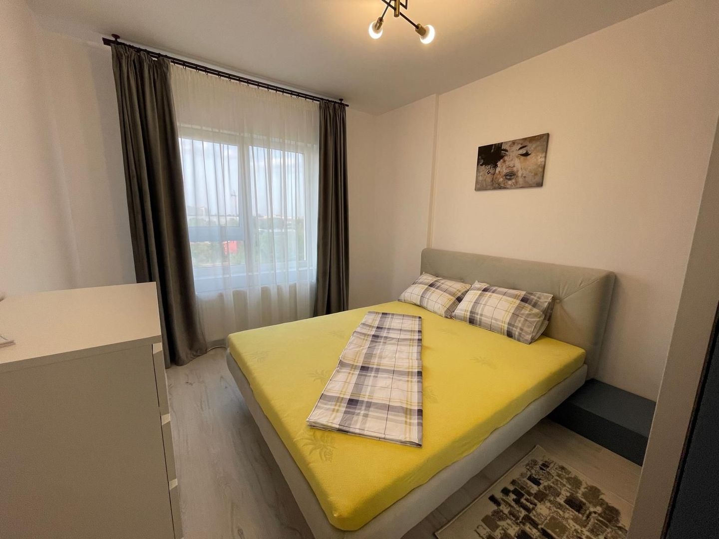 AP. 2 CAMERE- APARATORI,PARCARE INCLUSA, MASINA DE SPALAT VASE, METROU - Poză 5