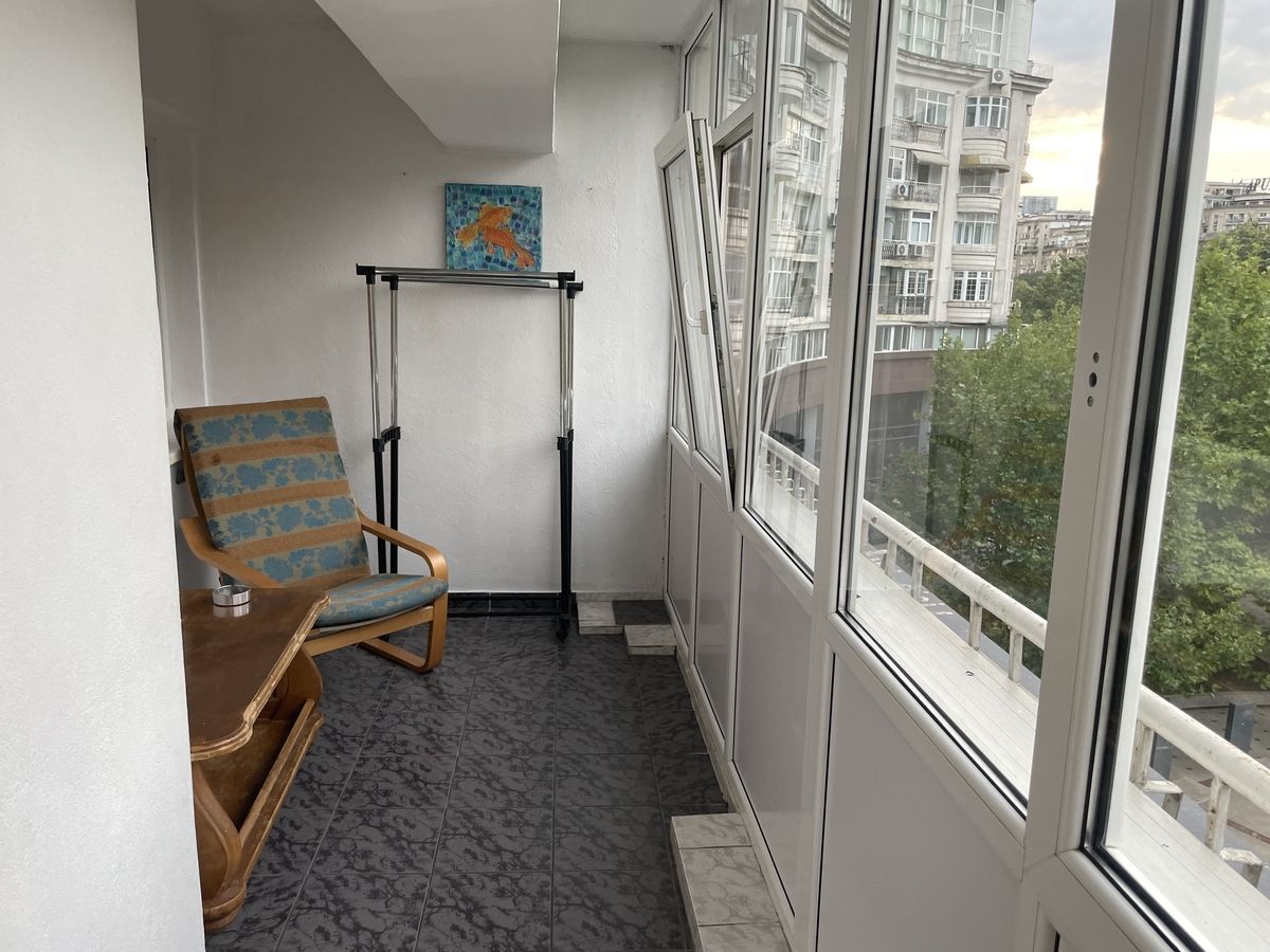 Inchiriere apartament 3 camere - Poză 15