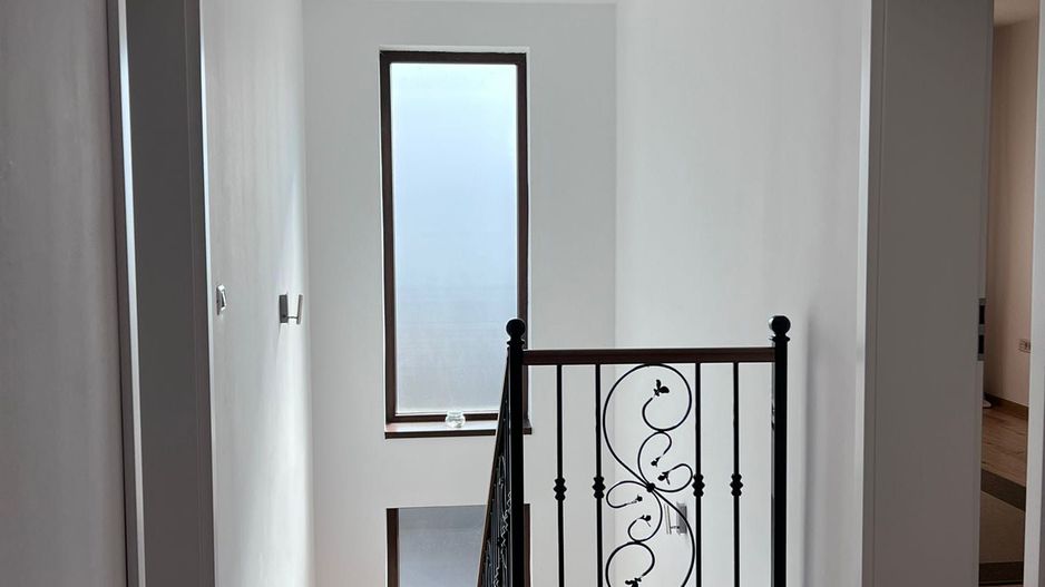 Casa cu garaj in Dumbravita - Poză 5