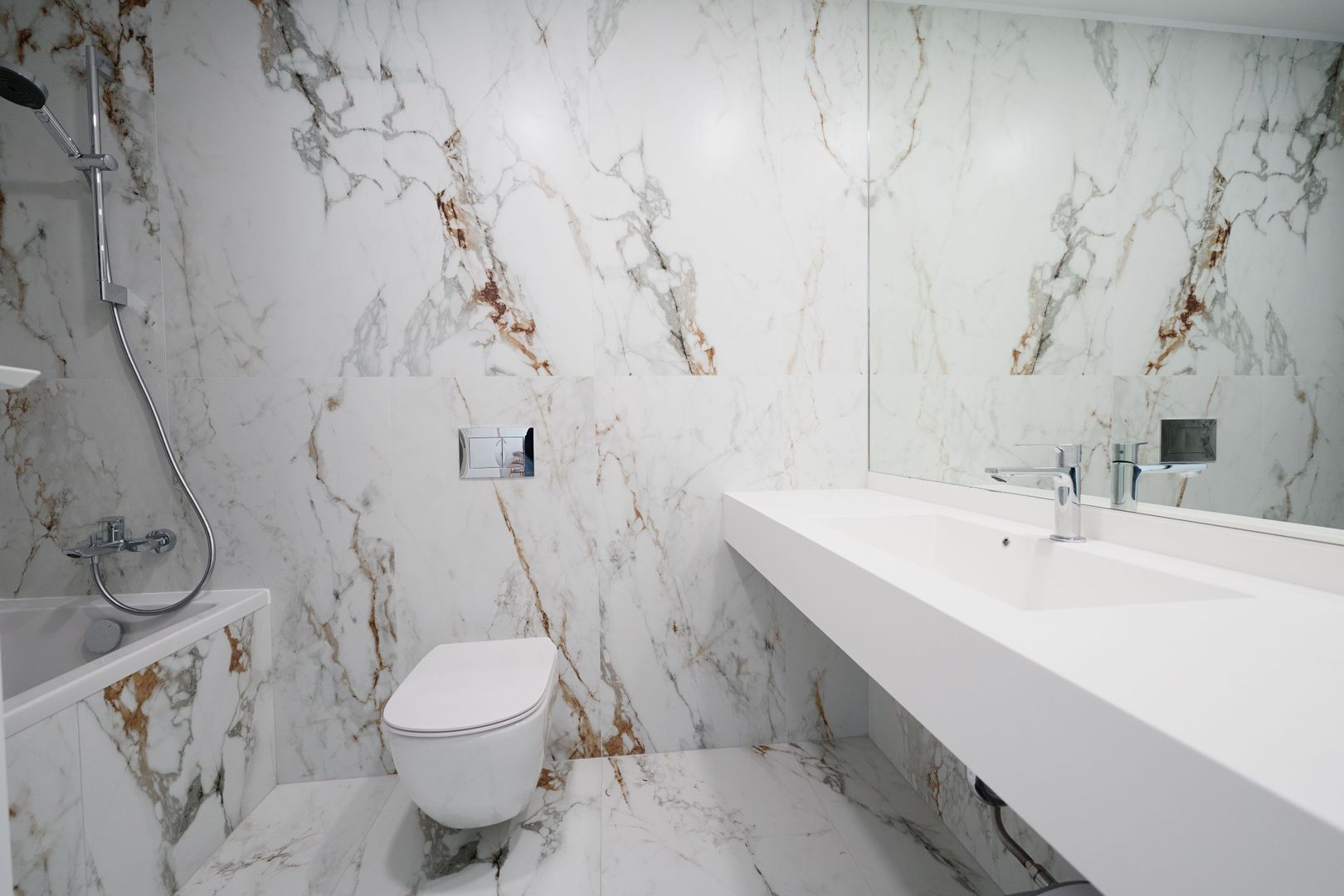 3 Camere + Parcare, terasa 10mp, One Lake Club - Poză 11