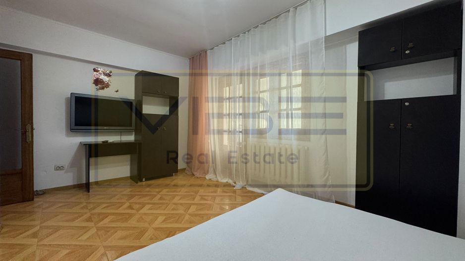Apartament 4 camere decomandat Nicolina - Catedrala Catolica - Poză 3