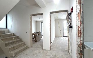 Vila moderna 6 camere // 190mp // teren 300mp // Tunari - Poză 22