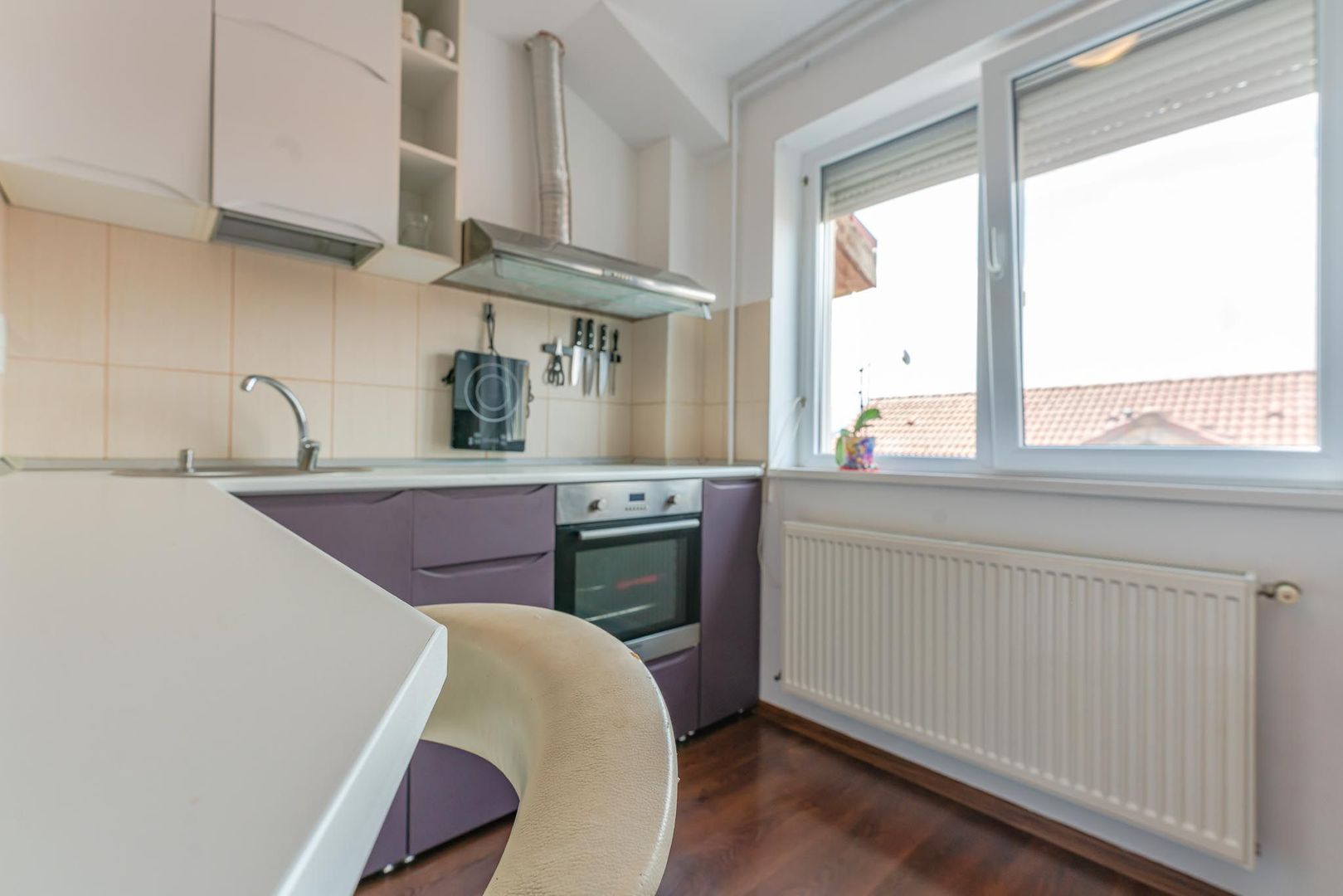 Apartament 2 camere mobilat si loc de parcare in Tractorul - Poză 4