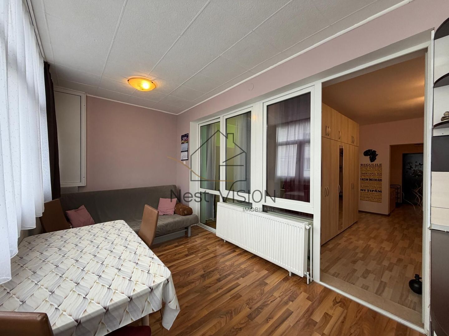 3 camere | 61 mp | Etaj 1 | Mobilat complet | Gata de mutat | Strand - Poză 6