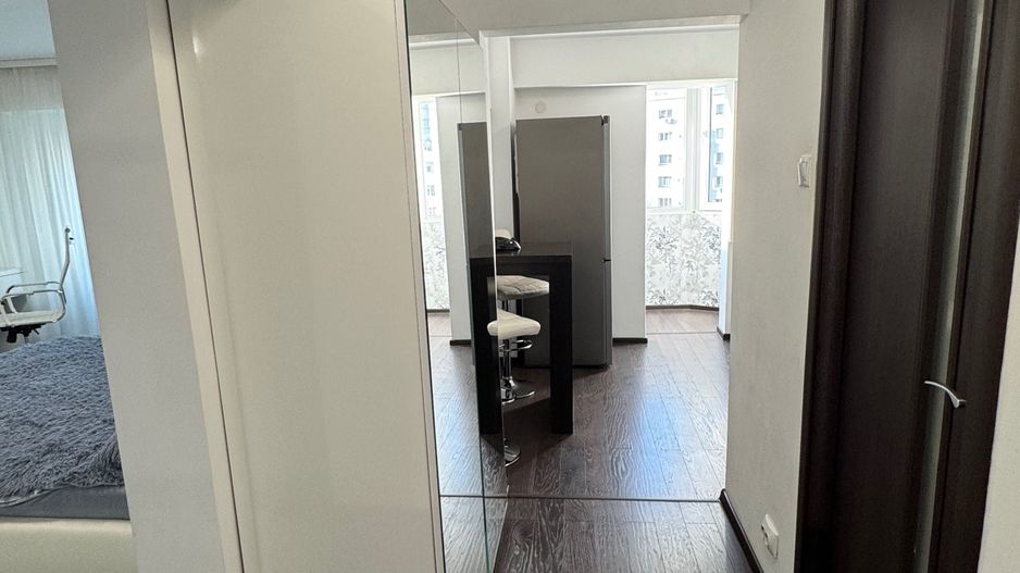 Închiriez garsonieră modernă, Decebal - Piața Muncii - Poză 7