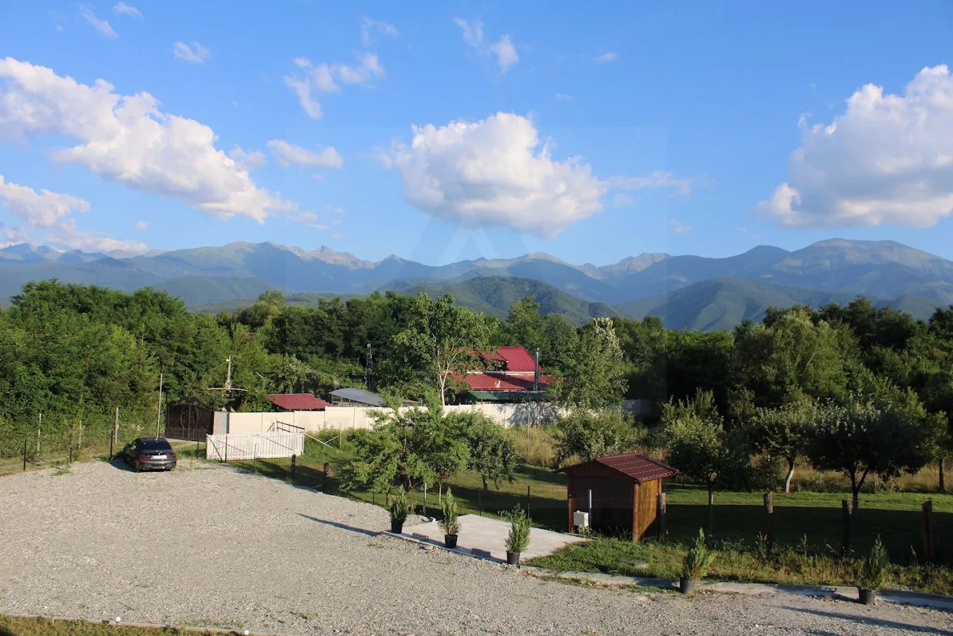 Pensiune 600 mp an 2023 si casa 130 mp teren 4600 mp zona V. Avrigului - Poză 2