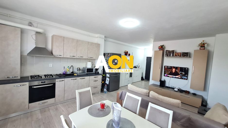 Apartament 3 Camere, Decomandat, Etaj 3, Zona Ampoi 3 - Poză 2