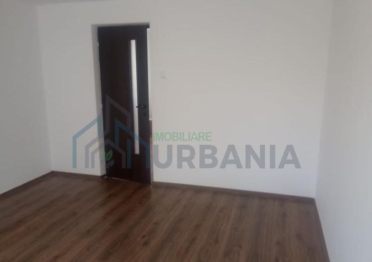 Casă cu 3 camere și teren de 1000 mp, recent renovată, Letcani, Iași - Poză 3
