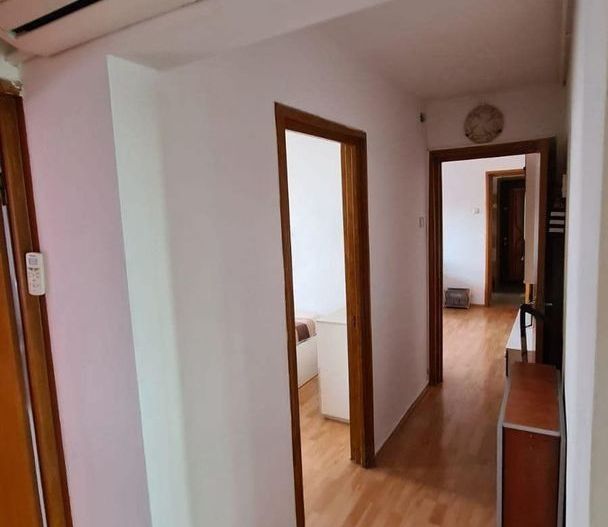 Apartament 4 Camere Renovat Apusului - Poză 2