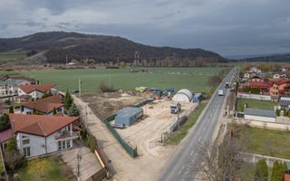 Loturi de casa cu utilitati si acces la strada asfaltata in Harman - Poză 4