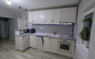 Dambovita | 3 Camere | Decomandat | Mobilat si Utilat. - Poză 4