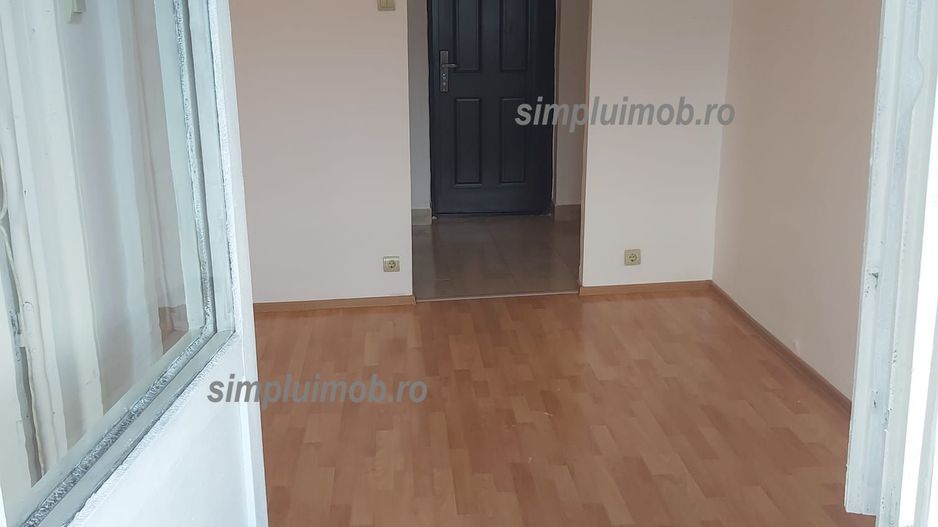 Dristor Garsoniera Nemobilata Aproape de Metrou - Poză 3