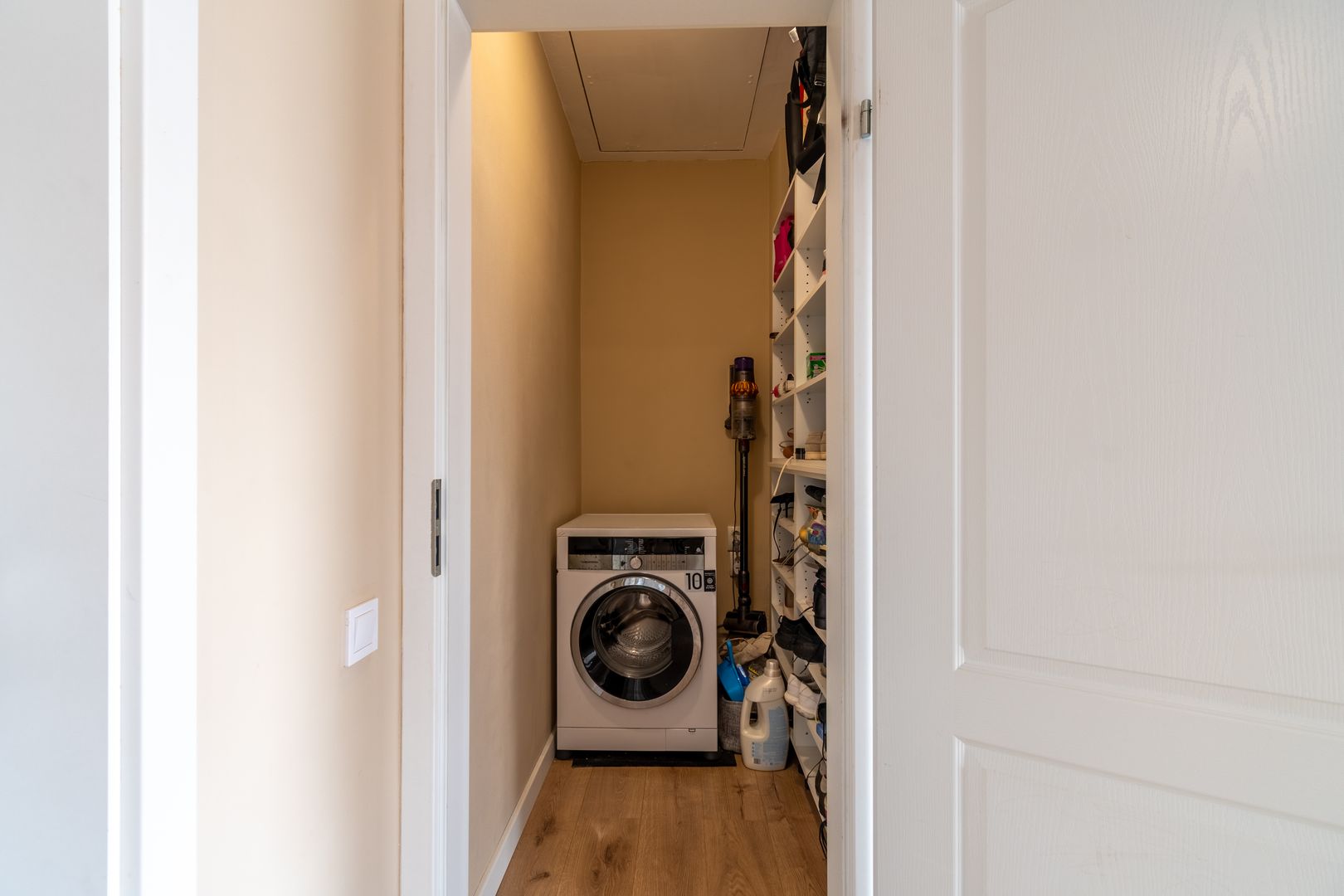 Apartament 3 camere de vanzare Bună Ziua str. Costache Negri Parcare - Poză 16
