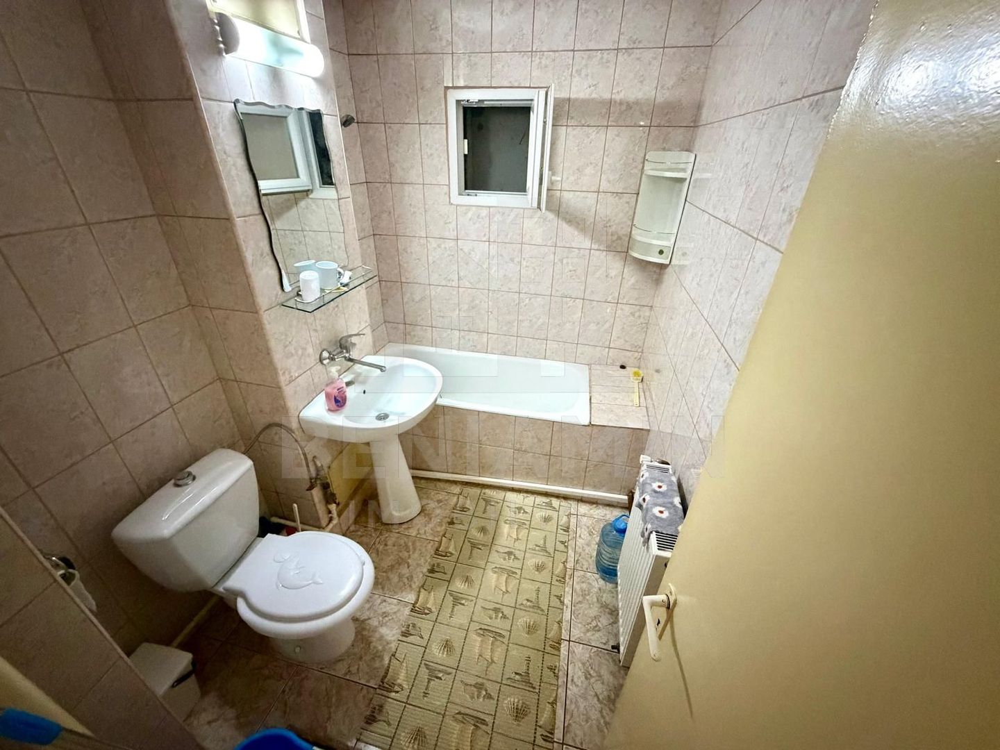 3 decomandat cu 2 bai - etaj 1 - centrala - Parculet Rovine - - Poză 7