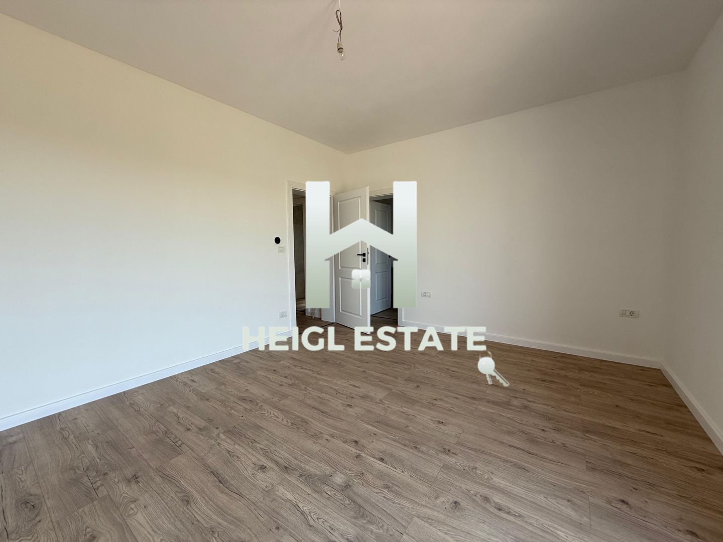 Duplex cu 5 camere gata de mutat - Poză 3