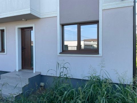 Duplex nou cu 4 camere, amplasament excelent în Moșnița Veche - Poză 20