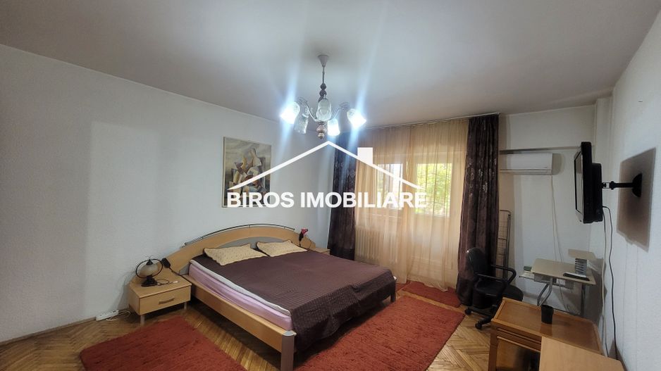 Garsonieră spațioasă Calea Bucuresti – zona Piața Mare - Poză 1