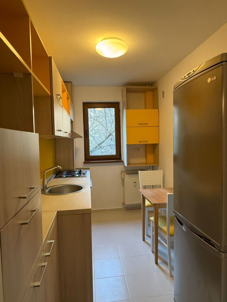 Apartament 2 camere de vanzare Drumul Taberei-Favorit - Poză 2