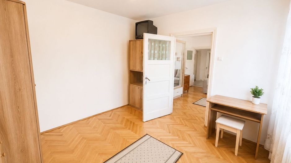 Apartament 2 camere decomandate | Ultracentral | Etaj 1 | P-ta Mihai Viteazu - Poză 3
