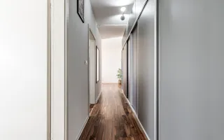 2 camere în blocul Urbanna: Orientare spre răsărit și confort complet - Poză 14