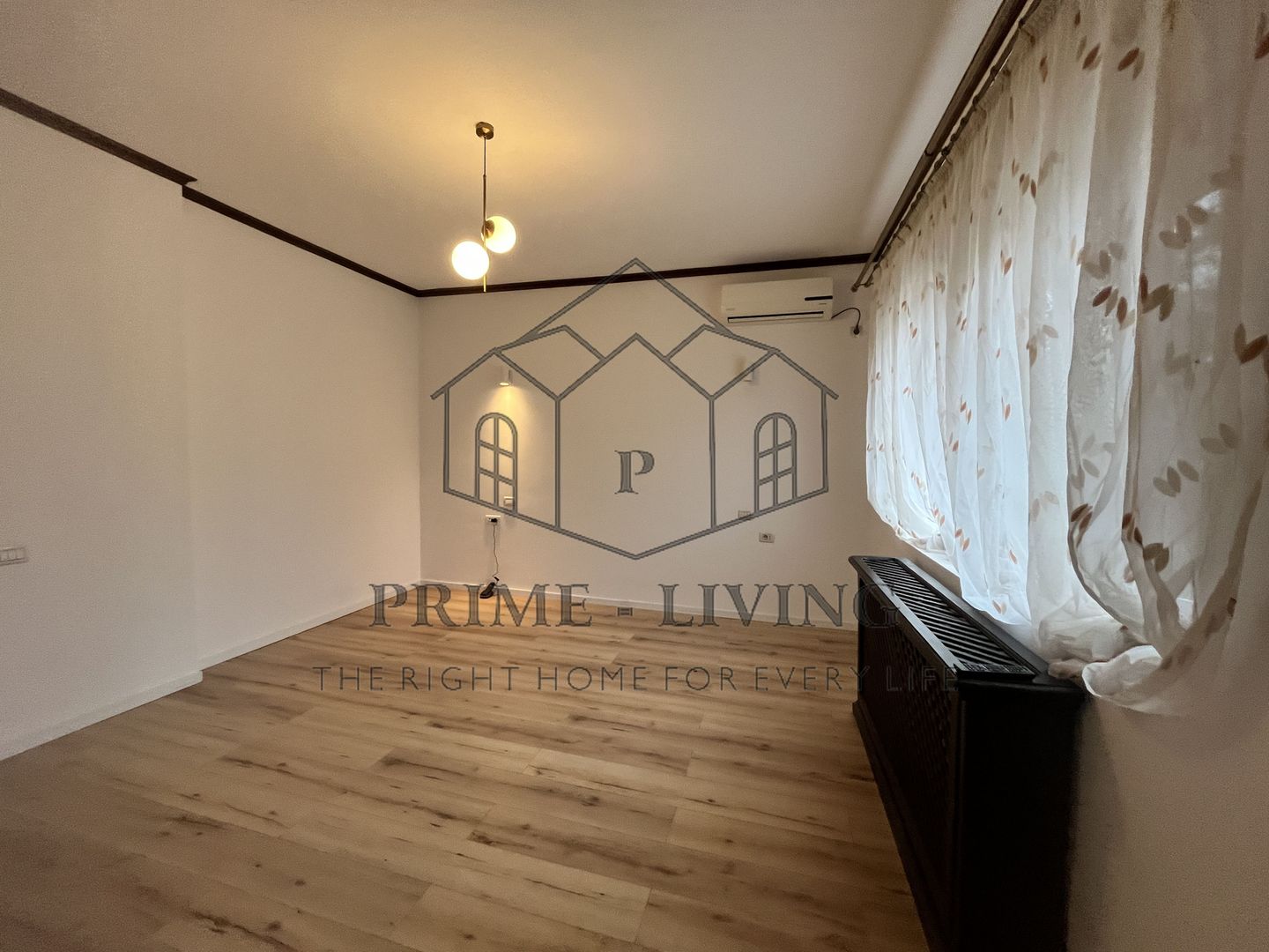 VILA CU 5 CAMERE SI CURTE DE 100 MP LA INCHIRIERE IN ZONA DOROBANTI - Poză 12