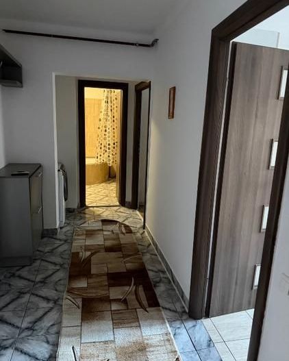Apartament 2 camere renovat in zona Lujerului cu centrala proprie - Poză 2