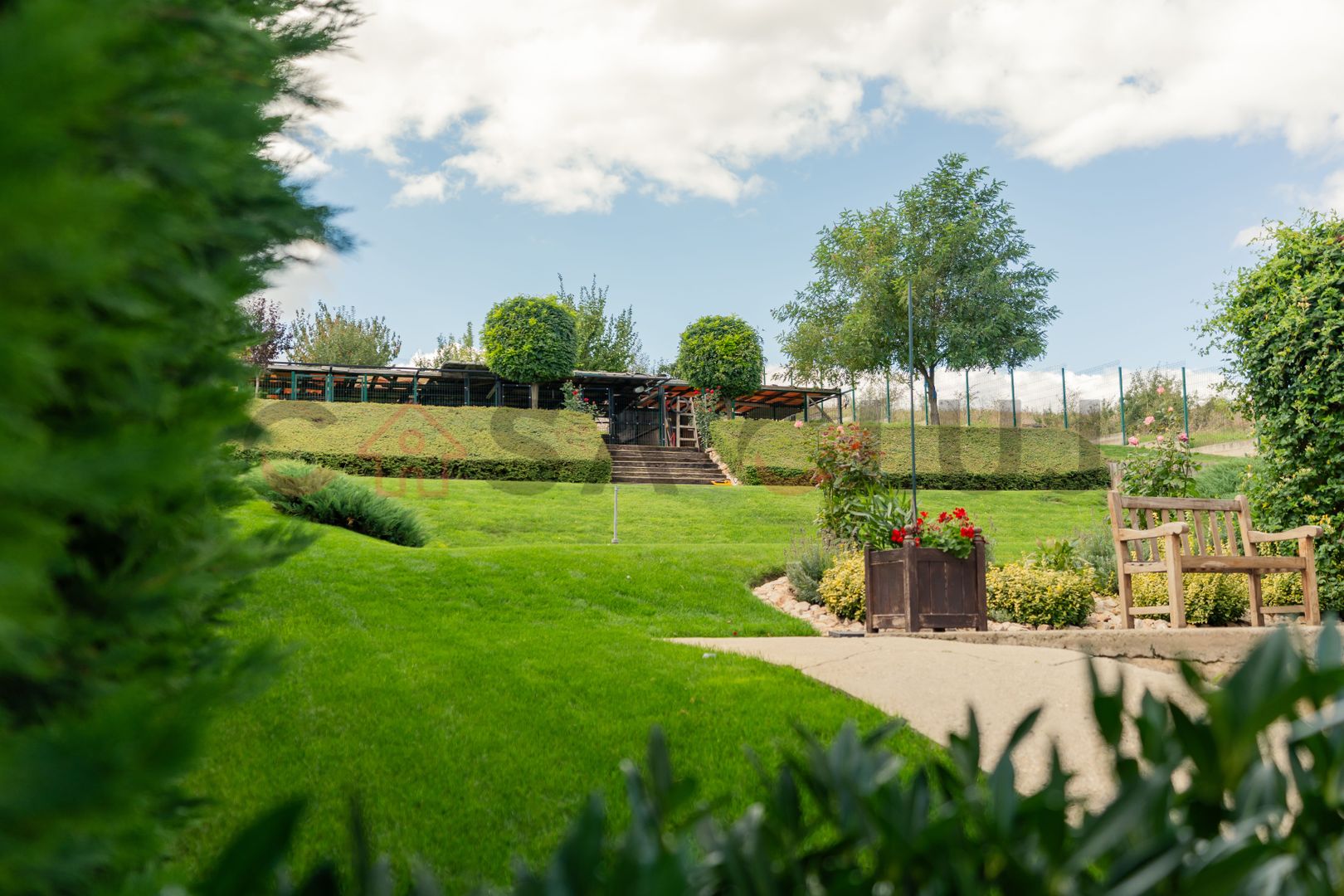 Casă invididuală de vânzare, 250mp utili, 2000mp teren, Campenești! - Poză 3