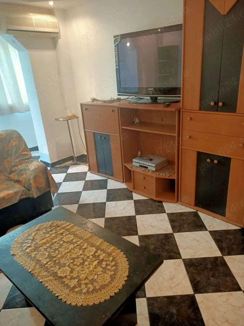 De vanzare apartament 3 camere Gorjului - Poză 1