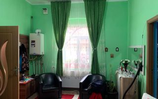 Apartament 2 camere de 50 mp la curte comuna in Sinaia - Poză 2