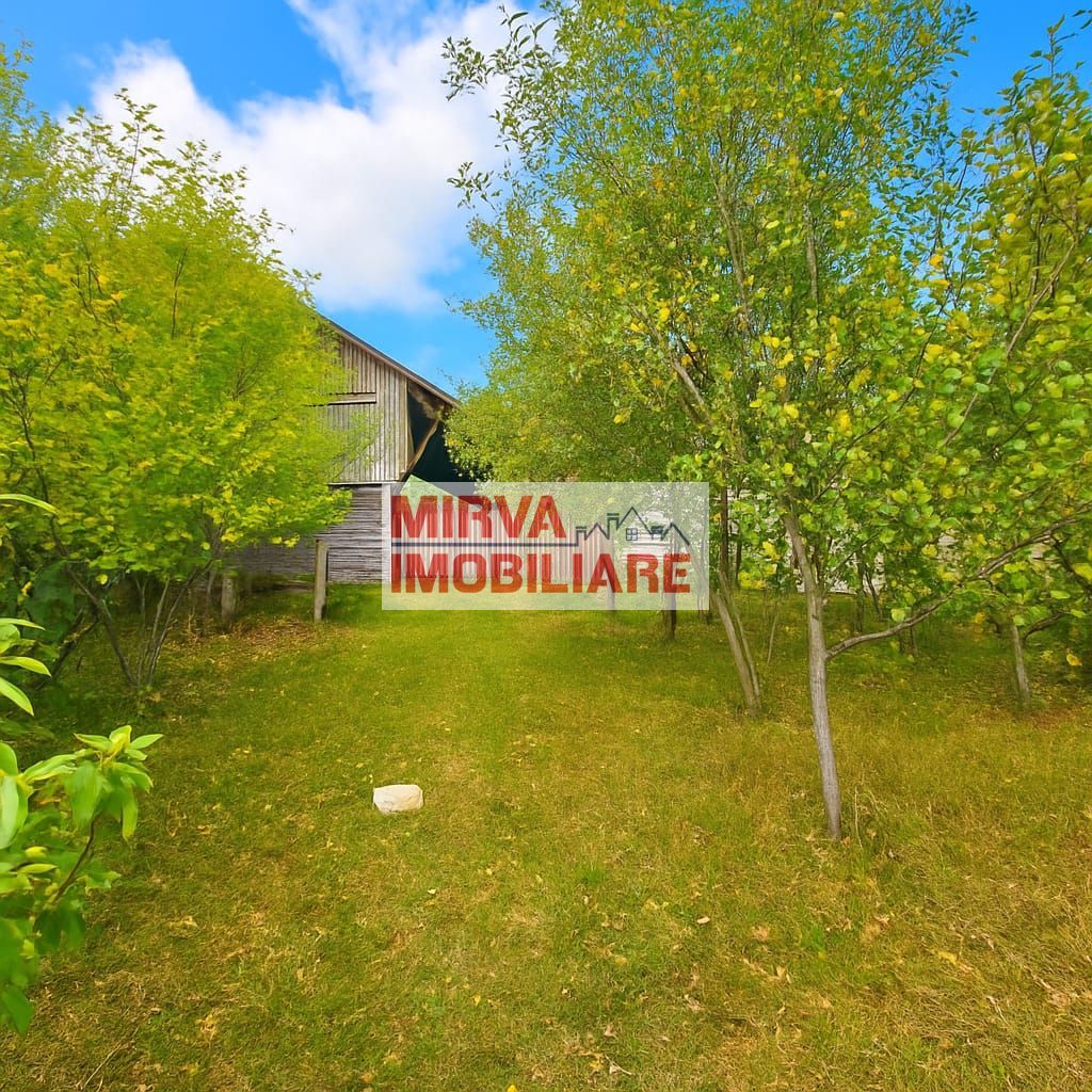 🏡 Casă tradițională într-un peisaj de vis – Vâlcănești - Poză 36