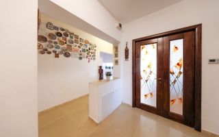 Imobil cu multiple posibilitati de exploatare - Poză 32