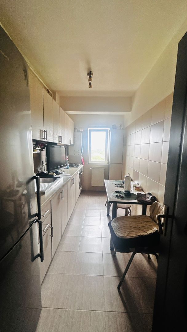 Apartament 2 camere, mutare imediata, mobilat si utilat, loc de parcare inclus! - Poză 4