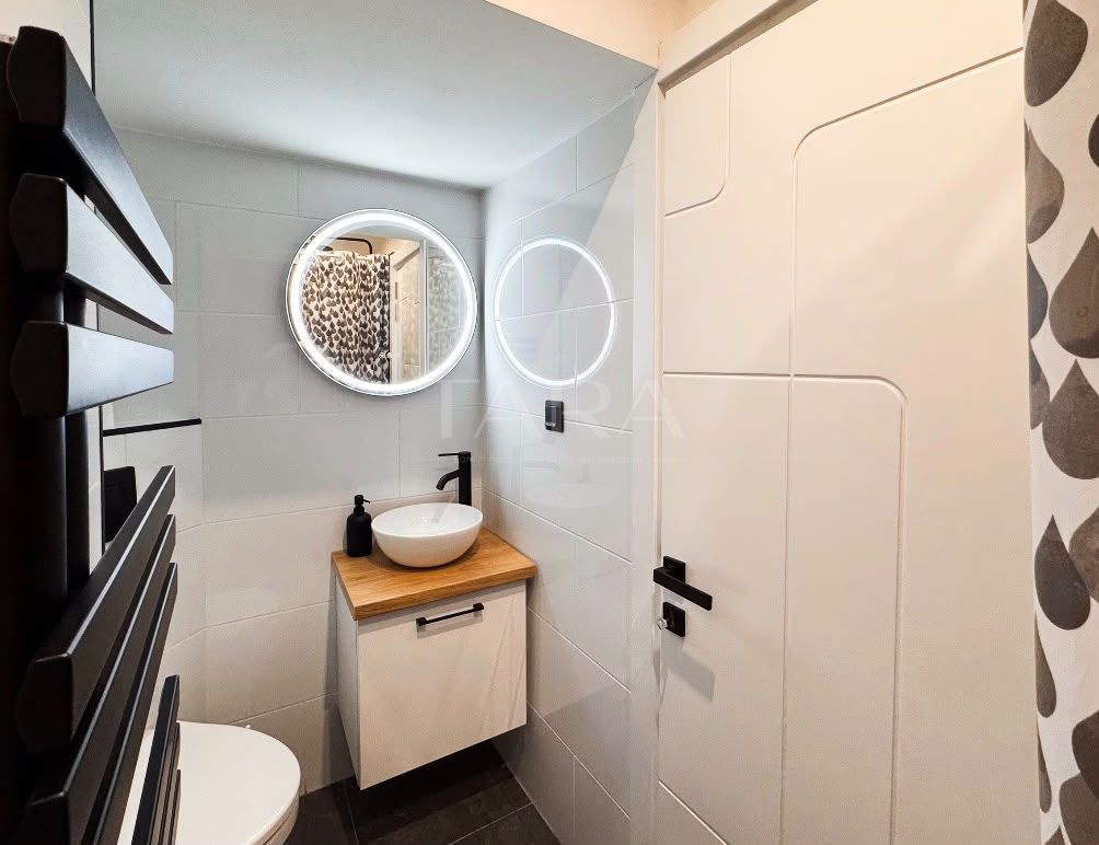 Apartament de lux în zona Ultracentrală – ideal pentru investiție - Poză 6