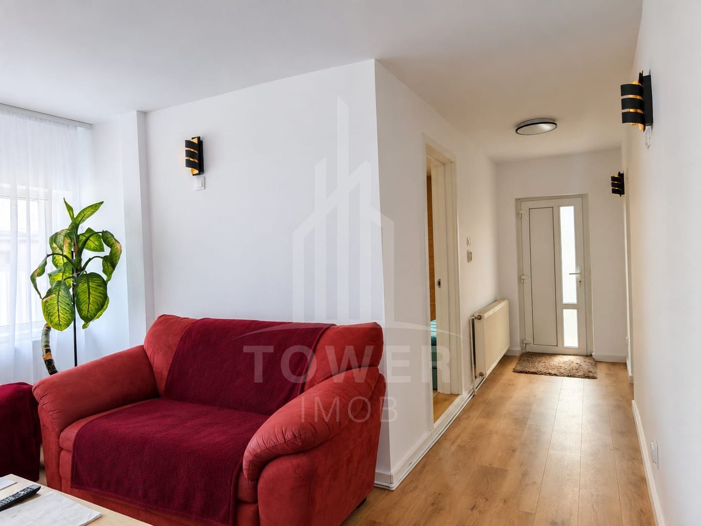 Casă individuală cu 2 apartamente și anexă generos de 100 mp - Poză 2