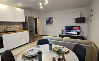 Garsoniera transformata in 2 camere  Octavian Goga - Poză 1