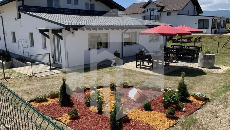 Pensiune de vanzare | Paltinis | 330mpu | 8 Camere | Functionala 100% - Poză 1